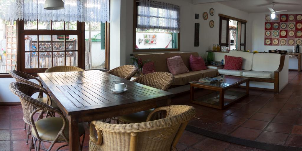 Local Friend Hostel Armacao dos Buzios Exterior photo